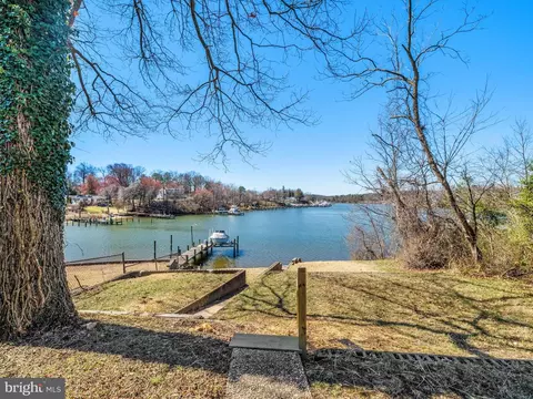 View/Area - 7704 Edgewood Ave, Pasadena, MD 21122 photo 4 of 14