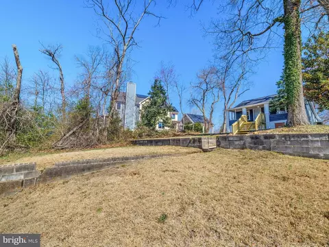 Exterior - 7704 Edgewood Ave, Pasadena, MD 21122 photo 10 of 13