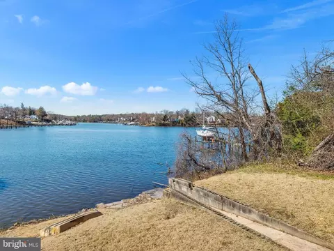 View/Area - 7704 Edgewood Ave, Pasadena, MD 21122 photo 5 of 14