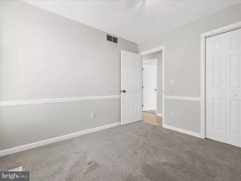 8081 Escalon Ave, Pasadena, MD 21122 photo 15