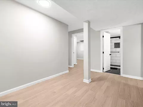 8081 Escalon Ave, Pasadena, MD 21122 photo 27