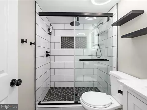 8081 Escalon Ave, Pasadena, MD 21122 photo 29