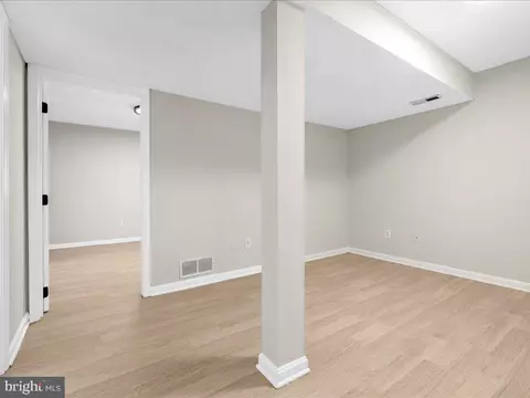 8081 Escalon Ave, Pasadena, MD 21122 photo 28