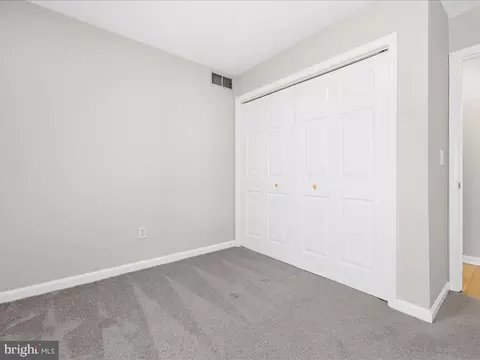 8081 Escalon Ave, Pasadena, MD 21122 photo 12