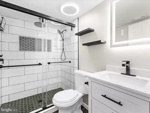 8081 Escalon Ave, Pasadena, MD 21122 photo 30