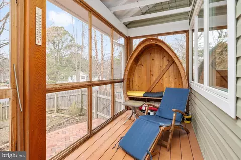 Exterior - 169 E Bay View Dr, Annapolis, MD 21403 photo 2 of 13