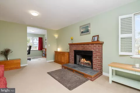 Living - 169 E Bay View Dr, Annapolis, MD 21403 photo 3 of 3