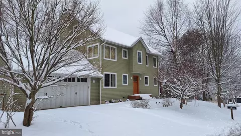 Exterior - 169 E Bay View Dr, Annapolis, MD 21403 photo 10 of 13