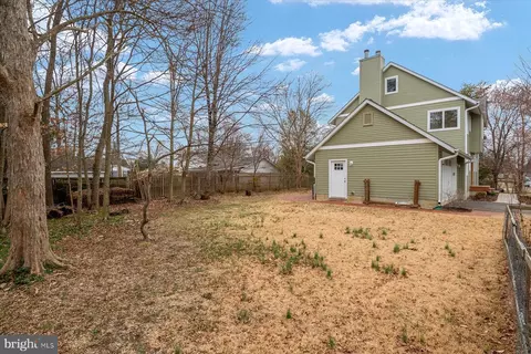 Exterior - 169 E Bay View Dr, Annapolis, MD 21403 photo 9 of 13