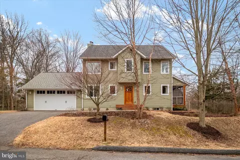 Exterior - 169 E Bay View Dr, Annapolis, MD 21403 photo 7 of 13