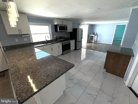 88 Edward Ln, Lothian, MD 20711 photo 5