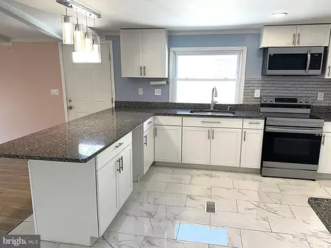 88 Edward Ln, Lothian, MD 20711 photo 4