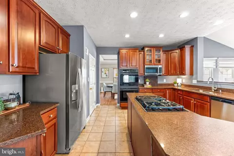 Kitchen - 1717 Maco Dr, Hanover, MD 21076 photo 3 of 8