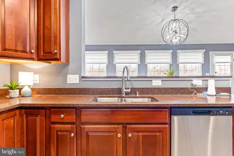 Kitchen - 1717 Maco Dr, Hanover, MD 21076 photo 5 of 8