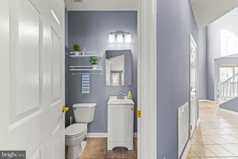 Entry Way - 1717 Maco Dr, Hanover, MD 21076 photo 4 of 13