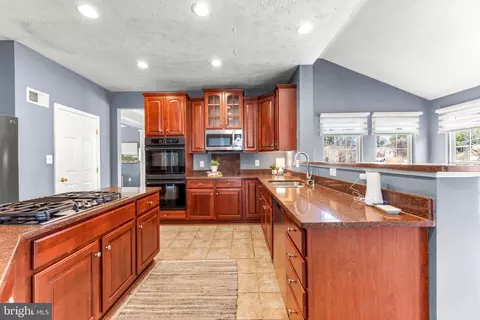 Kitchen - 1717 Maco Dr, Hanover, MD 21076 photo 4 of 8