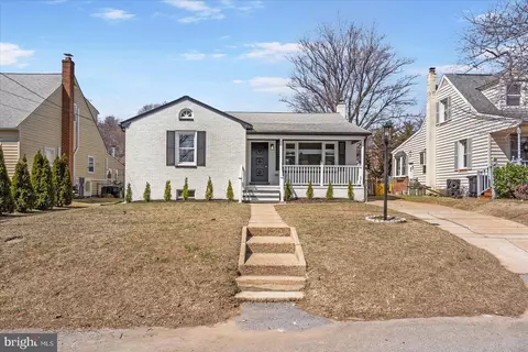 240 Carroll Rd, Pasadena, MD 21122