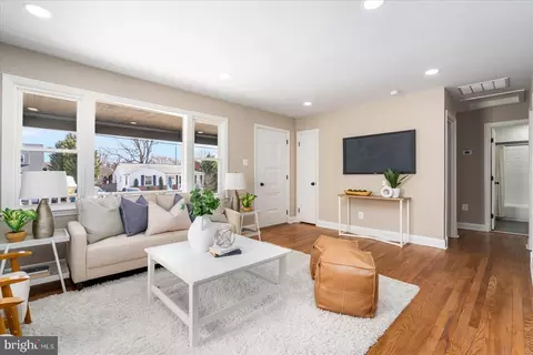 Living - 240 Carroll Rd, Pasadena, MD 21122 photo 1 of 5