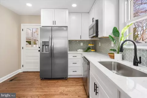 Kitchen - 240 Carroll Rd, Pasadena, MD 21122 photo 2 of 5