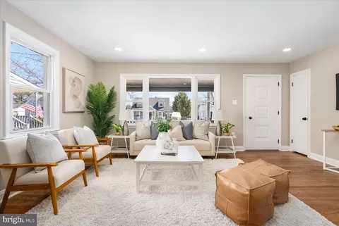 Living - 240 Carroll Rd, Pasadena, MD 21122 photo 2 of 5