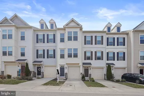 8155 Hollow Ct, Severn, MD 21144