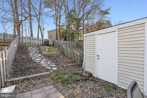 Exterior - 8089 Wolsey Ct, Pasadena, MD 21122 photo 3 of 3