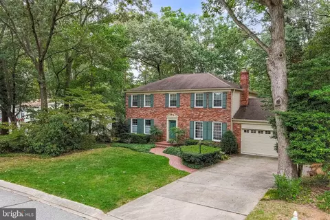 620 Bay Hills Dr, Arnold, MD 21012