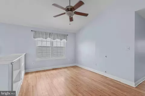 Living - 7796 Catherine Ave, Pasadena, MD 21122 photo 2 of 2
