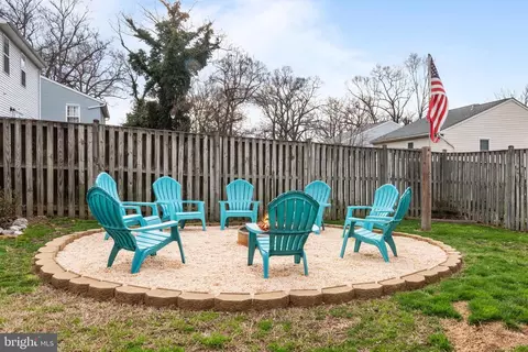 Exterior - 7796 Catherine Ave, Pasadena, MD 21122 photo 3 of 9