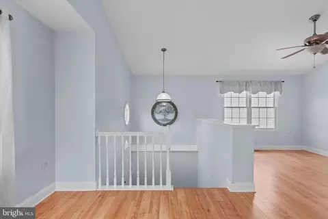 Entry Way - 7796 Catherine Ave, Pasadena, MD 21122 photo 1 of 1