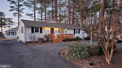 654 Alabama Ave, North Beach, MD 20714