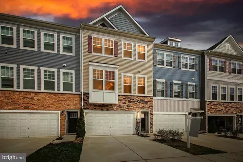 2053 Hinshaw Dr, Odenton, MD 21113