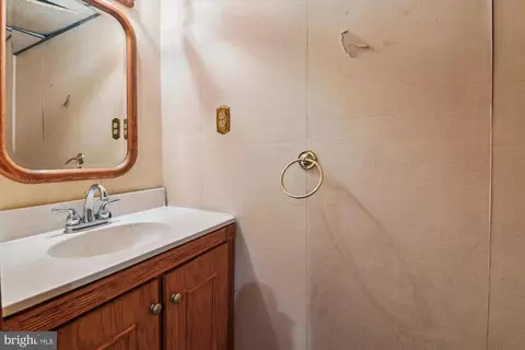 1574 Melanie Rd, Pasadena, MD 21122 photo 26