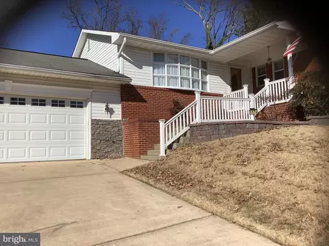 1574 Melanie Rd, Pasadena, MD 21122