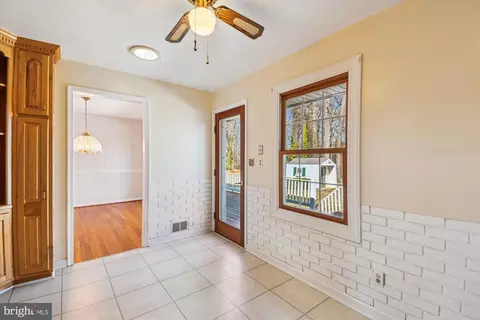 1574 Melanie Rd, Pasadena, MD 21122 photo 14