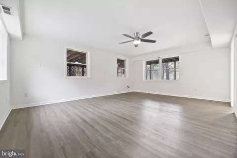 Living - 322 Piney Point Rd, Pasadena, MD 21122 photo 8 of 8