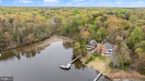 View/Area - 322 Piney Point Rd, Pasadena, MD 21122 photo 3 of 6