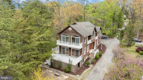Exterior - 322 Piney Point Rd, Pasadena, MD 21122 photo 4 of 11