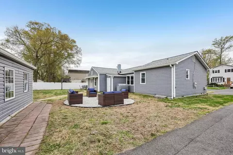 Exterior - 1735 Fairhill Dr, Edgewater, MD 21037 photo 3 of 8