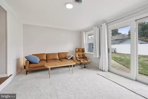 Living - 1735 Fairhill Dr, Edgewater, MD 21037 photo 1 of 1