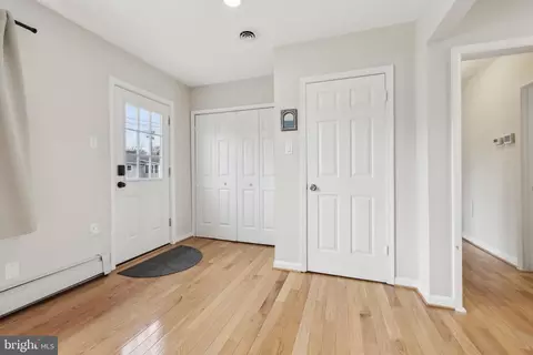 Entry Way - 1735 Fairhill Dr, Edgewater, MD 21037 photo 1 of 4
