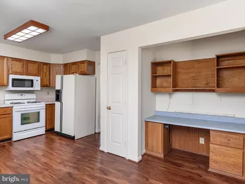 Kitchen - 1819 Hillburne Way, Crofton, MD 21114 photo 3 of 3