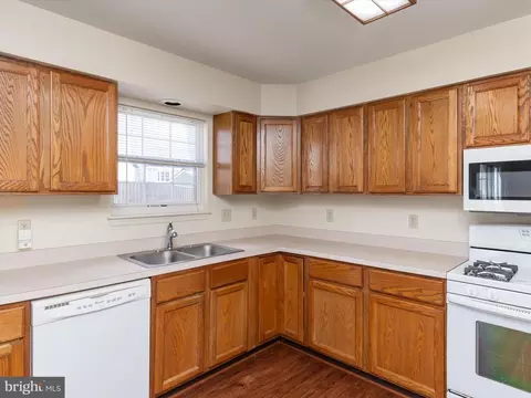 Kitchen - 1819 Hillburne Way, Crofton, MD 21114 photo 1 of 3