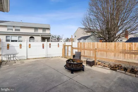 175 Seagull Dr, Pasadena, MD 21122 photo 21