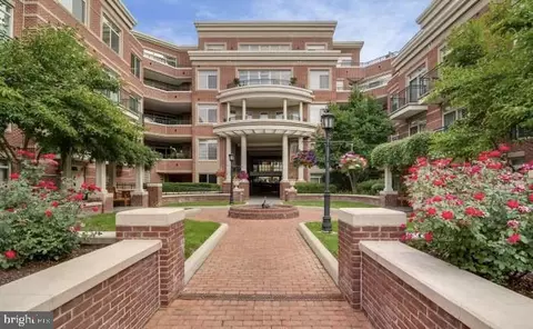 66 Franklin St #106, Annapolis, MD 21401