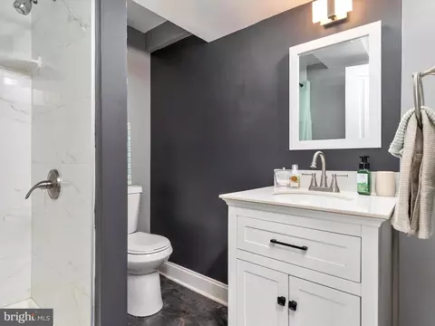 Bath - 505 Ludlow Rd, Annapolis, MD 21401 photo 3 of 3