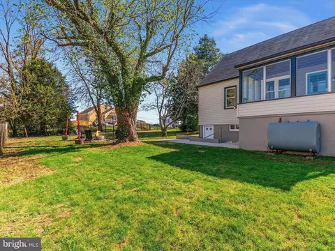 Exterior - 505 Ludlow Rd, Annapolis, MD 21401 photo 8 of 17