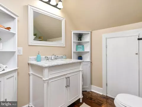 Bath - 505 Ludlow Rd, Annapolis, MD 21401 photo 2 of 3