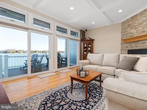 Living - 532 Moorings Cir, Arnold, MD 21012 photo 1 of 6