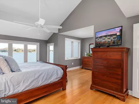 Bedroom - 532 Moorings Cir, Arnold, MD 21012 photo 3 of 5